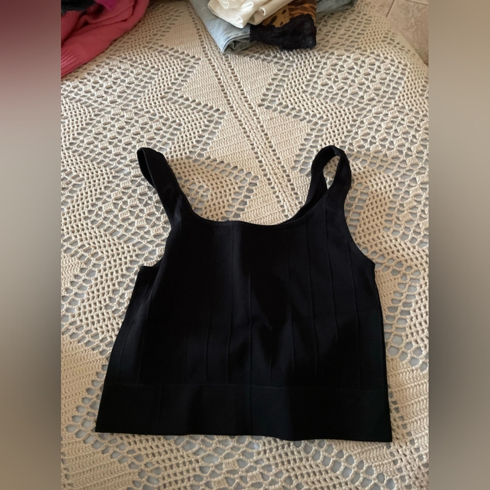 H&M black tops, s